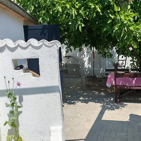 Konukevi Casutadinvama Vama Veche