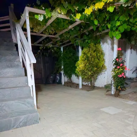 Casutadinvama * Vama Veche